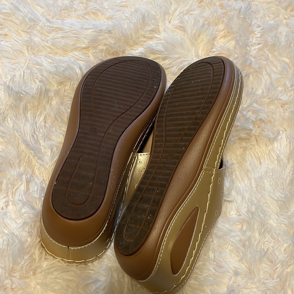 Gold Flower Sandals - Picture 5 of 5